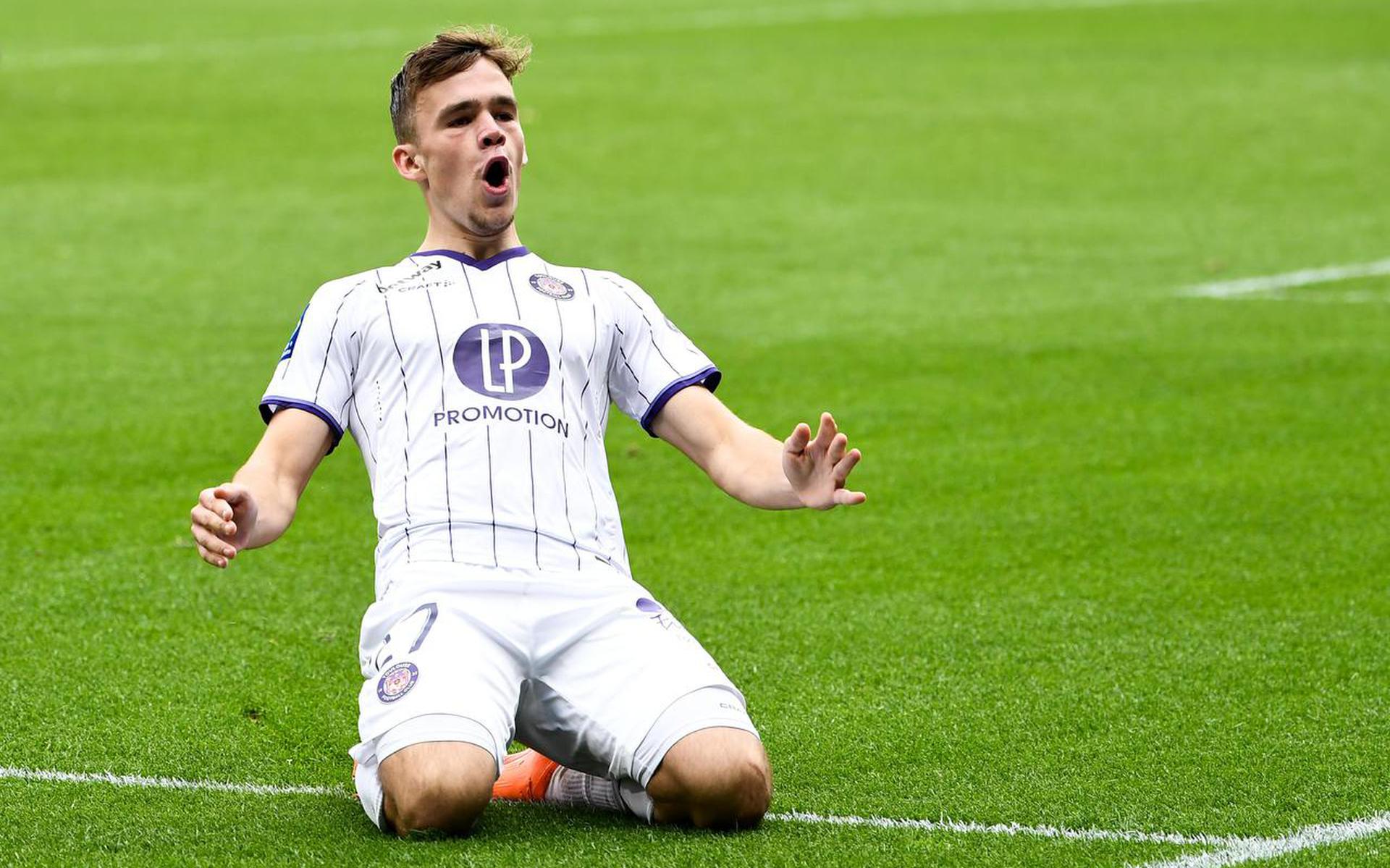 星空体育网址-包含刚刚！罗马篮板制胜备战欧联拜仁慕尼黑今晨调整名单，上海申花围绕法国杯队长鼓劲的词条