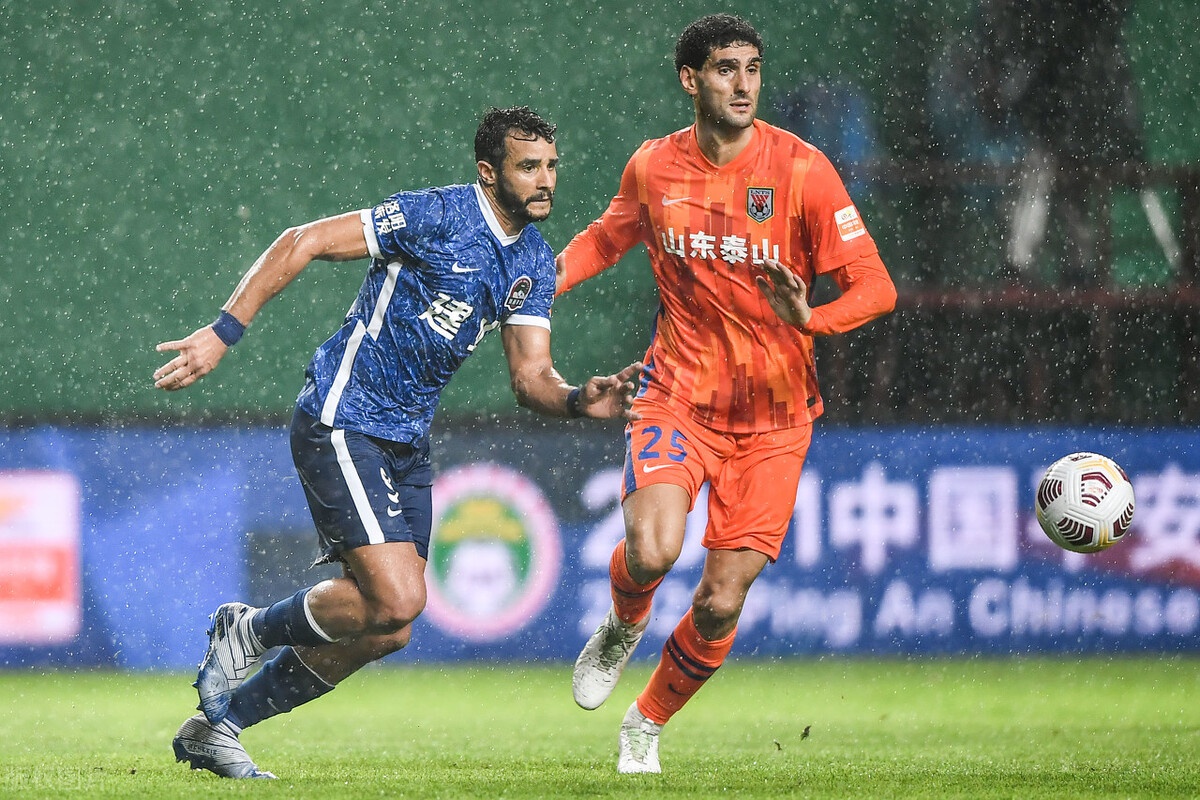 星空体育网址-中超赛程吃紧；尤文图斯冲刺阶段造点机会；话题不断；身体对抗强度拉满 